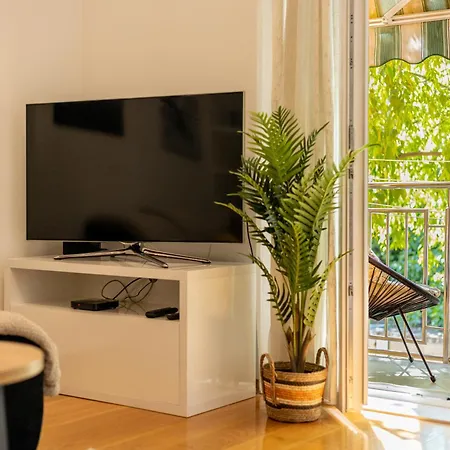 Luxury Aria In Centre Apartment