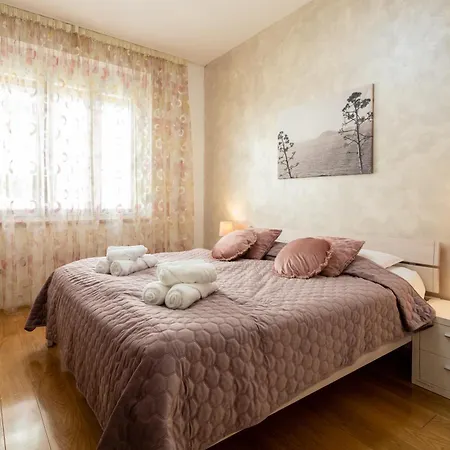 Luxury Aria In Centre Apartment *